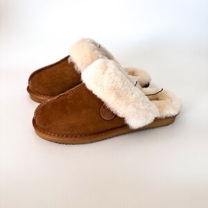 NEW Dearfoams Shearling Suede Slippers Women's Size 9 Originally $68 Sydney Scuf